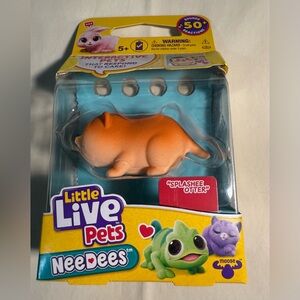 NeeDees Interactive Splashee Otter Toy Learning Wearable 50 + Reactions